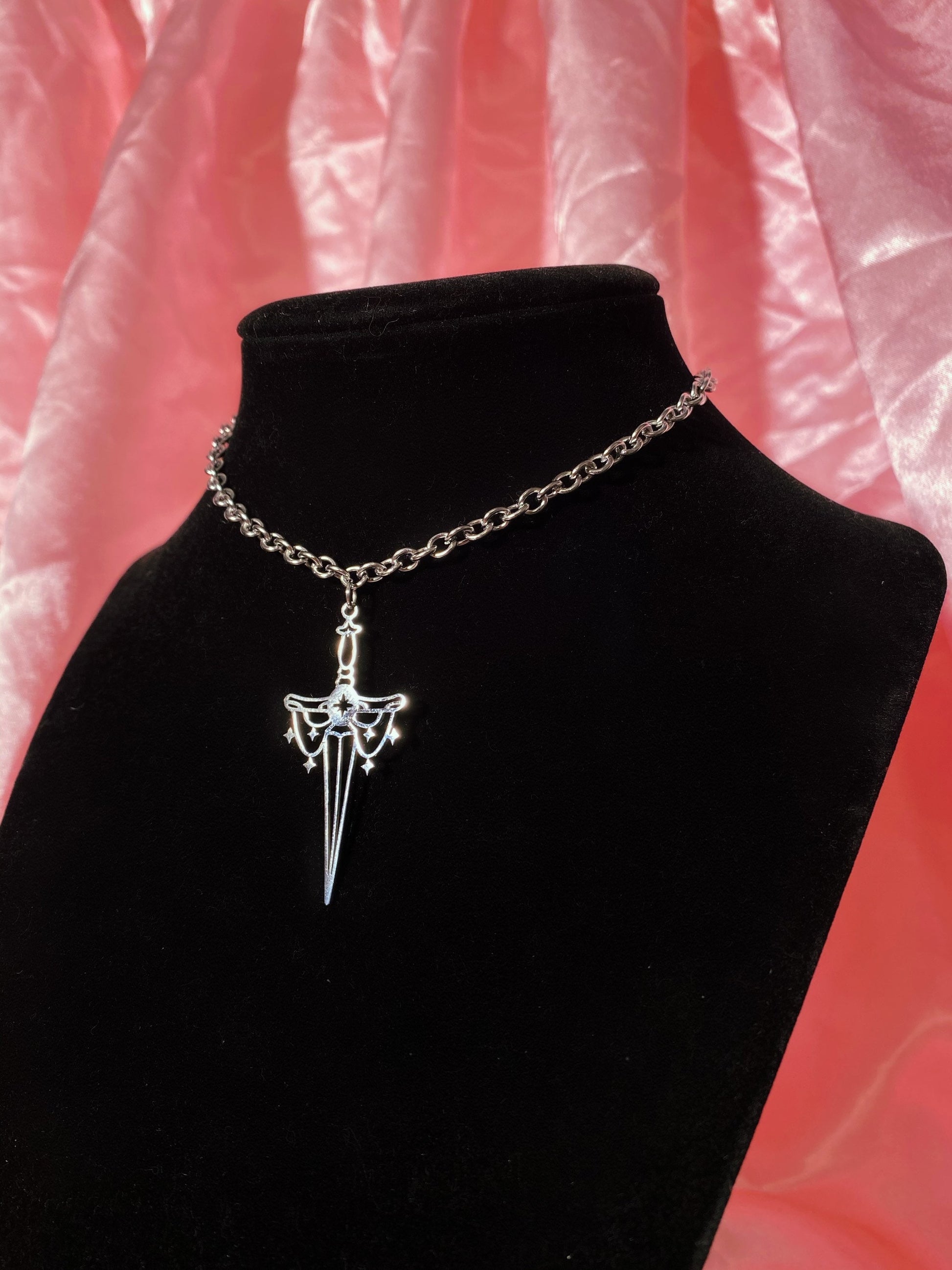 Dagger stainless steel necklace choker