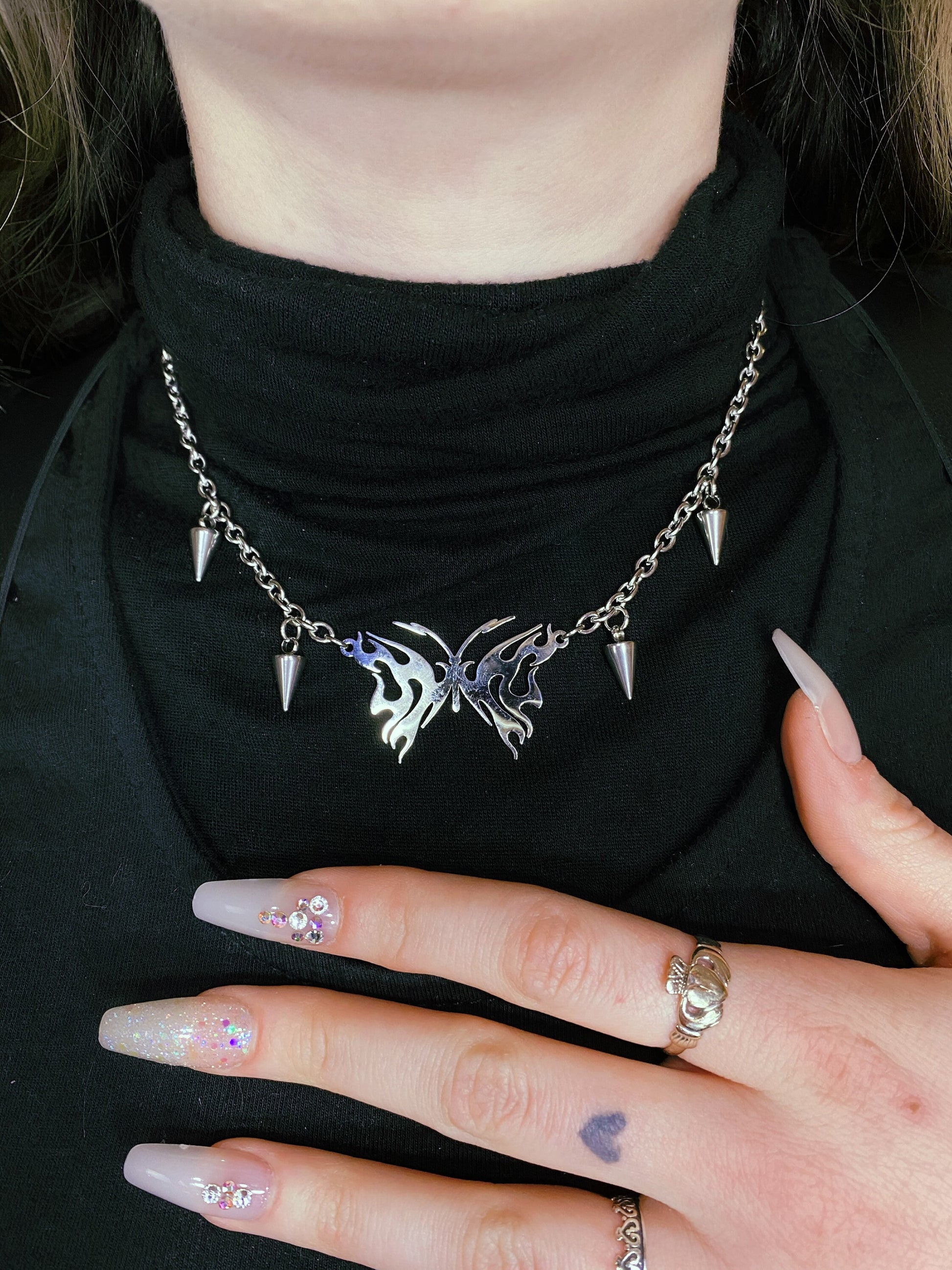 Butterfly spike choker stainless steel