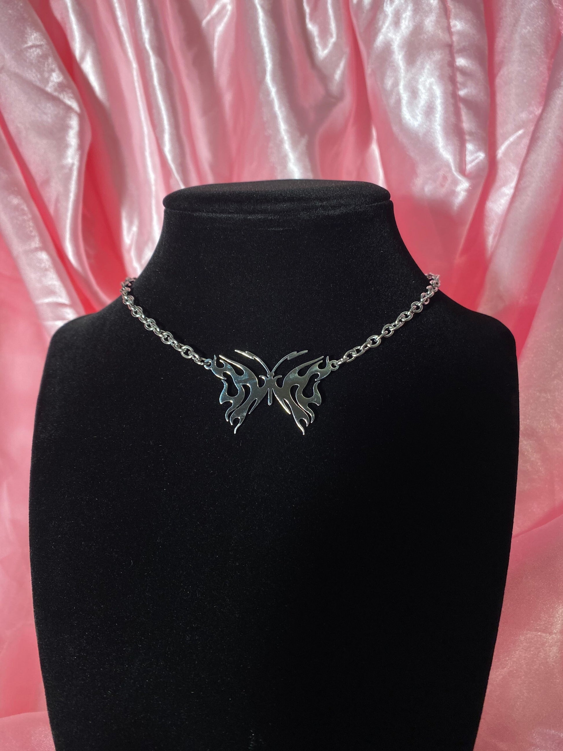 Butterfly choker stainless steel
